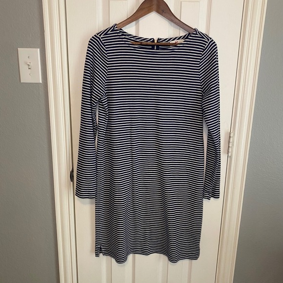Vineyard Vines Dresses & Skirts - Vineyard Vines Shift Dress Womens Medium Blue White Striped Long Sleeve Zip Back